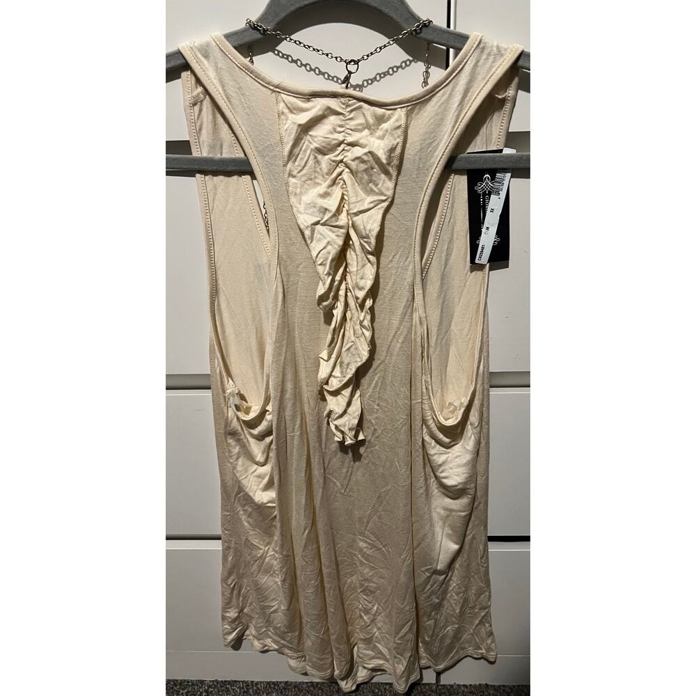 cream-colored tank top racerback
 and scoop neckline the brand Libian size 3xl - Picture 7 of 7